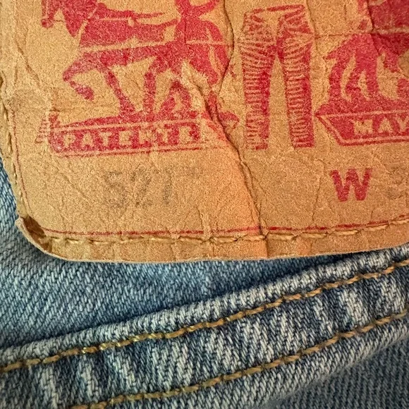Levi’s-Men’s 33x34 jeans. 527 slim bootcut. Light wash. Good preowned condition! - Picture 12 of 13